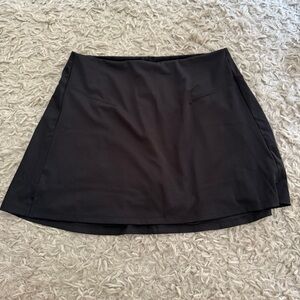 Old Navy Powersoft Extra High Rise Go-Dry Black A-Line Skort